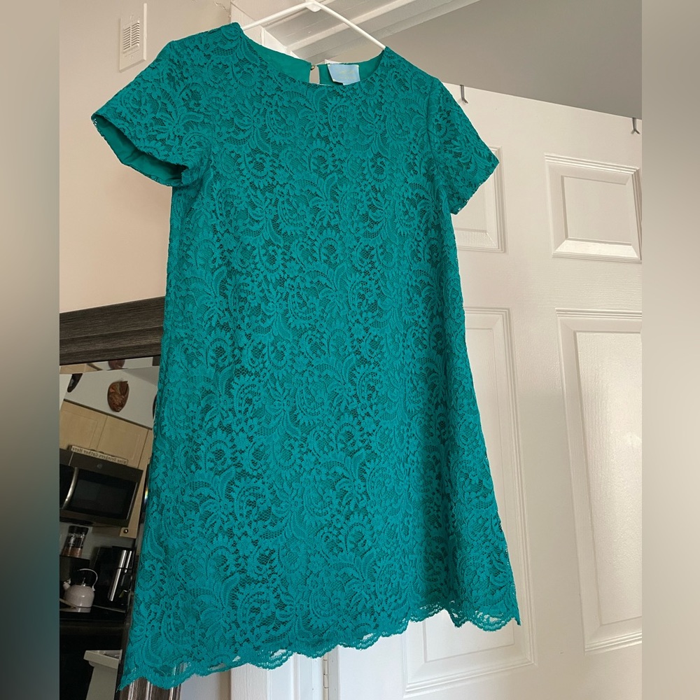 Green lace dress w/ pockets, small, only worn 3 times!